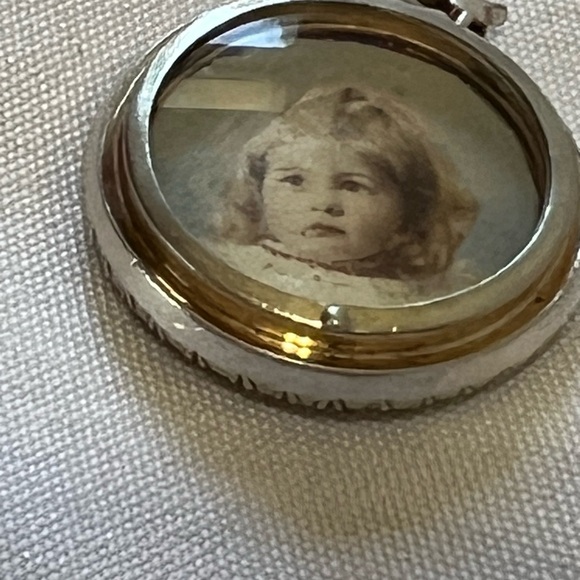 Antique Edwardian 900 Silver Double Side Portrait Locket Pendant - Picture 13 of 16